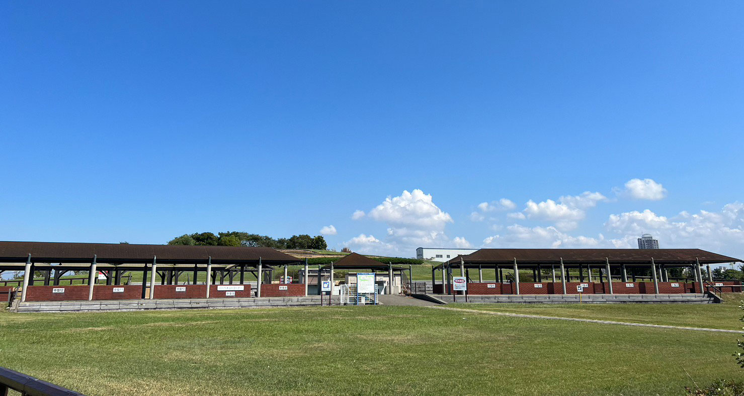 二色の浜公園海浜緑地の野外炉（バーベキュー）